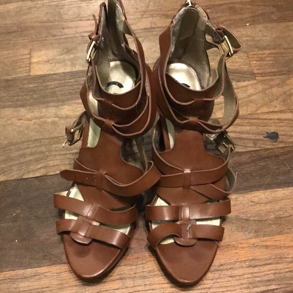 Brown Guess Heels size 8